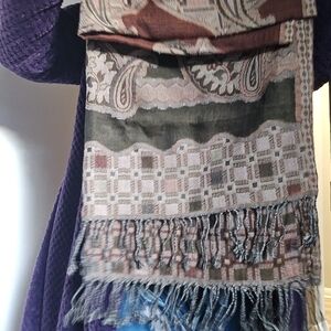 Patterned Fringe Scarf